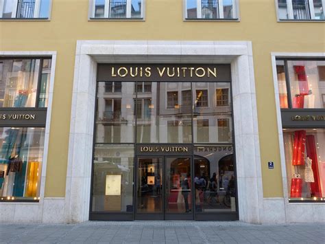 louis vuitton germany website|louis vuitton headquarter germany.